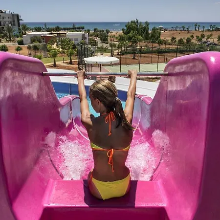 Fiesta With Private Pool Vokolidha